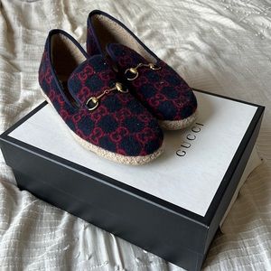 Gucci slippers or loafers men